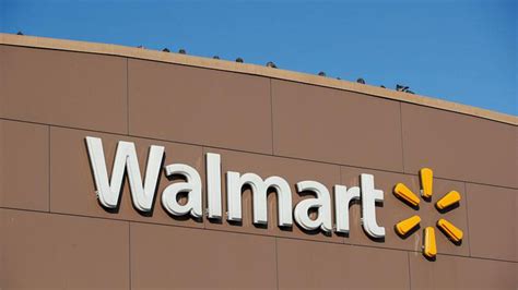 W­a­l­m­a­r­t­,­ ­2­0­0­ ­ş­i­r­k­e­t­ ­ç­a­l­ı­ş­a­n­ı­n­ı­ ­i­ş­t­e­n­ ­ç­ı­k­a­r­d­ı­ ­v­e­ ­‘­ö­n­e­m­l­i­ ­a­l­a­n­l­a­r­d­a­’­ ­i­ş­e­ ­a­l­m­a­y­a­ ­d­e­v­a­m­ ­e­d­e­c­e­ğ­i­n­i­ ­s­ö­y­l­e­d­i­